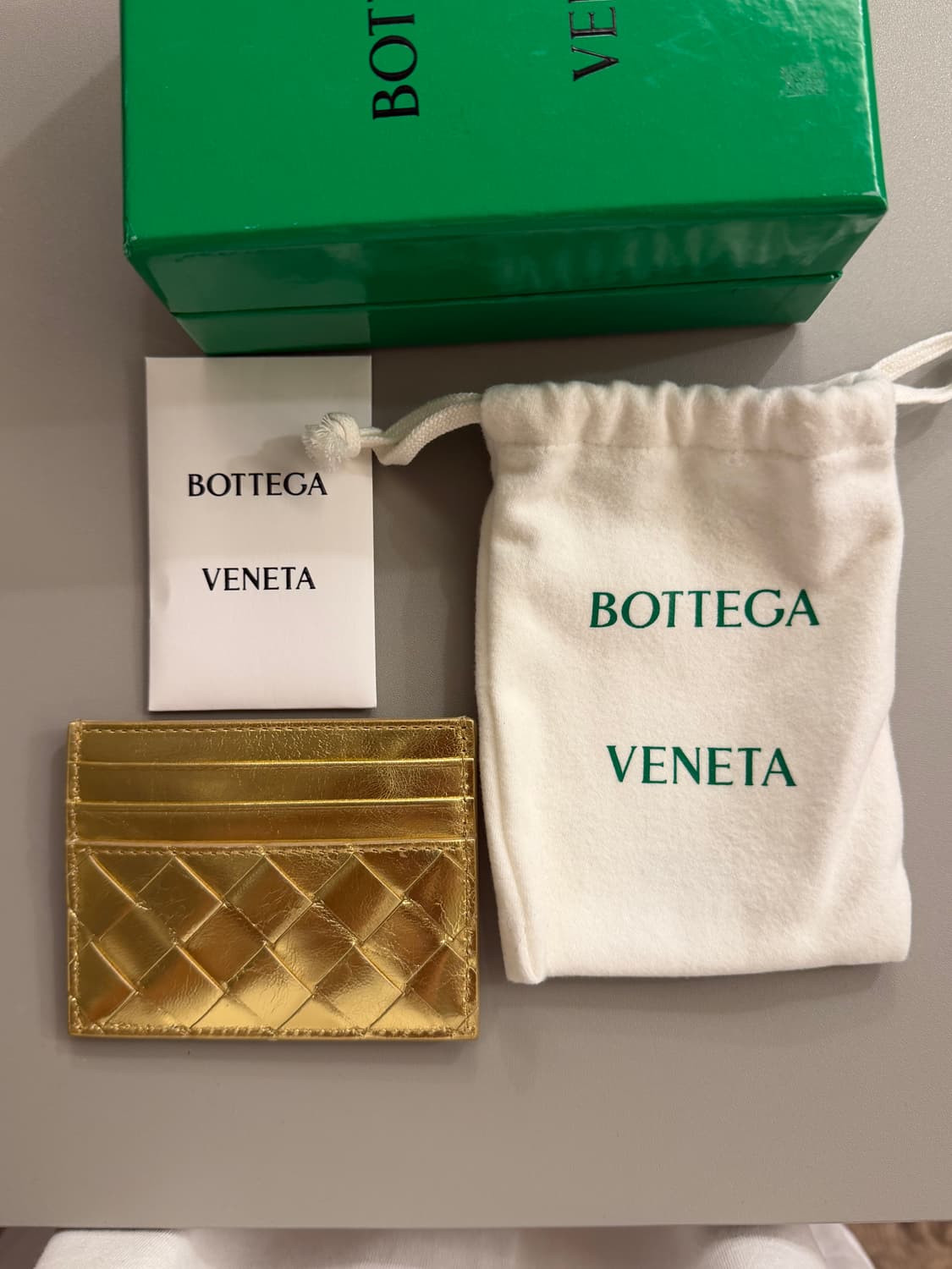 보테가 베네타 인트레치아토 크레딧 카드 케이스 골드 상품이미지1