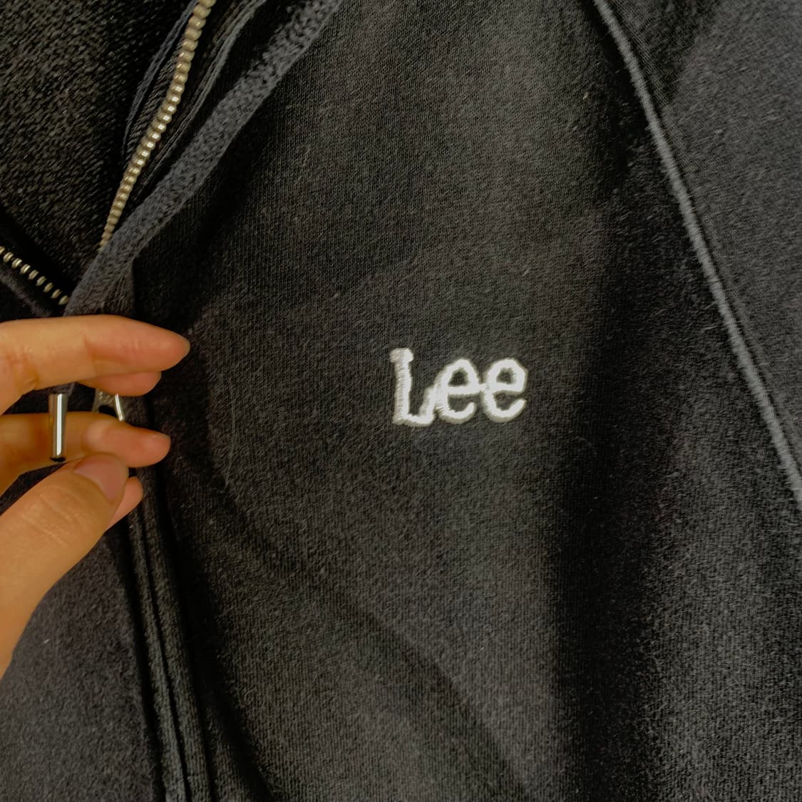 Lee 리 자수로고 블랙 투웨이 후드집업 상품이미지4