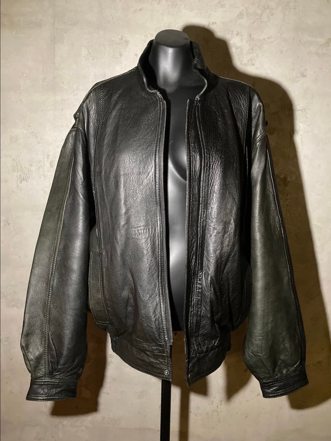 90‘s 독일 빈티지 절개 레더 자켓 상품이미지2