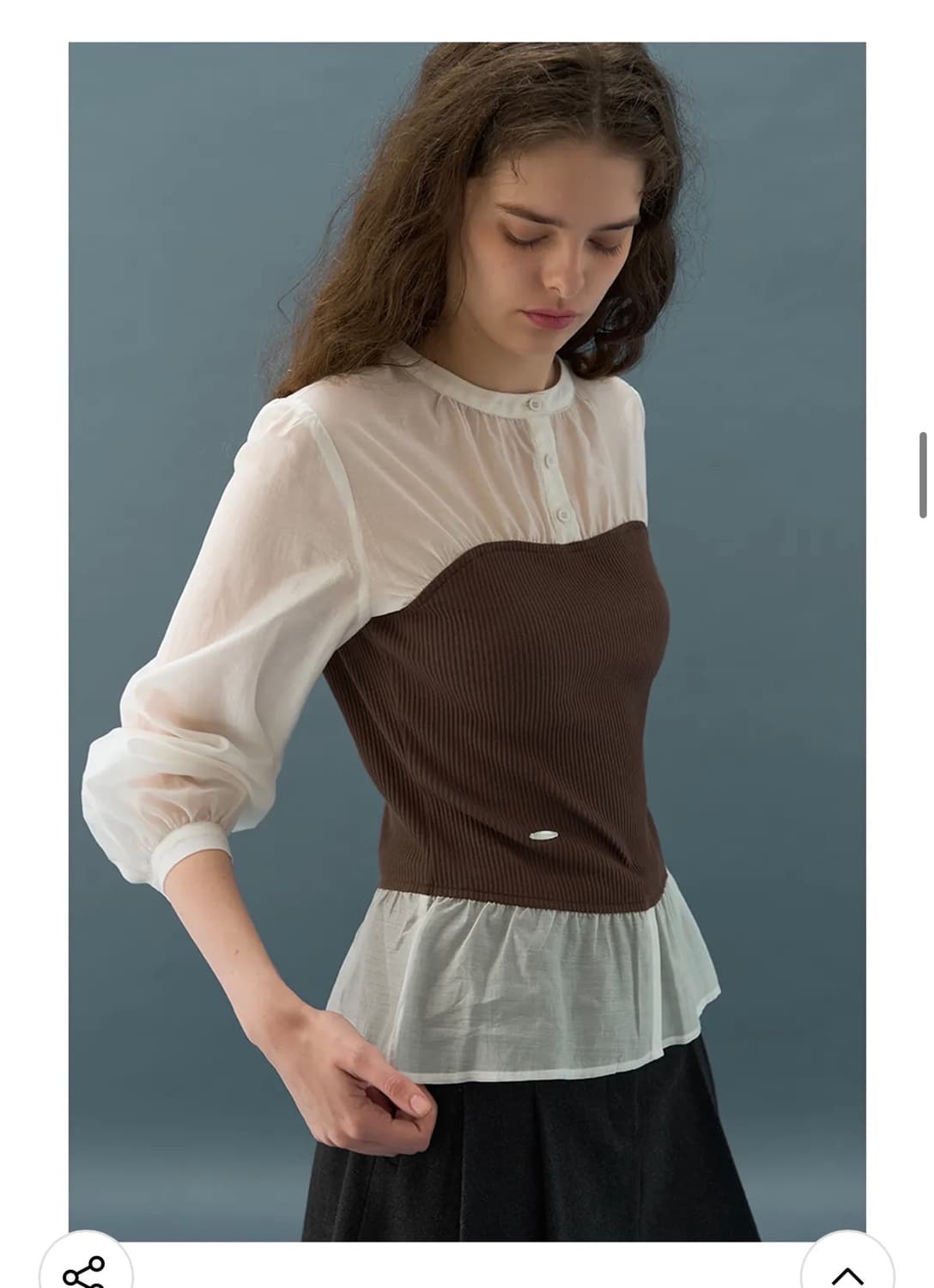 (새상품)(S) 드로우핏 우먼 시어 셔링 뷔스티에 블라우스 [BROWN] 상품이미지4