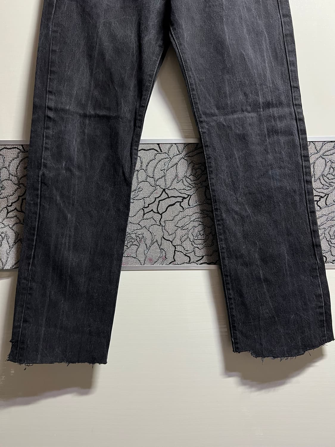 리바이스501 흑청 데님 컷팅진 상품이미지3