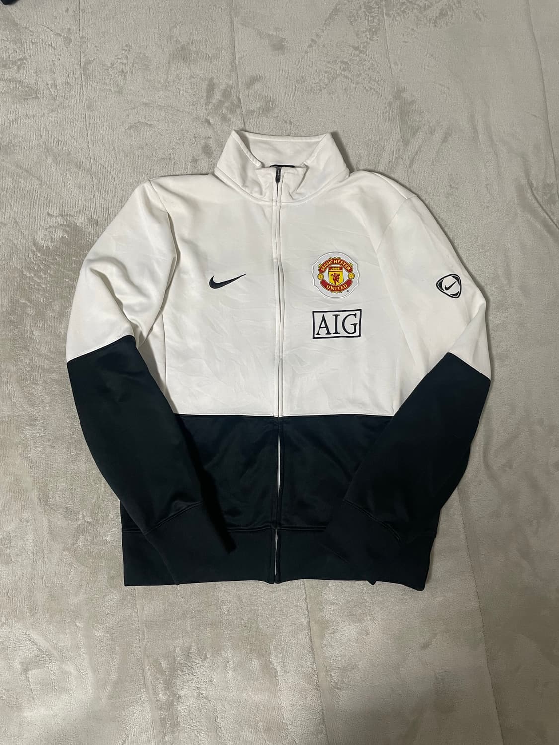 나이키 맨유 트랙자켓 상품이미지1