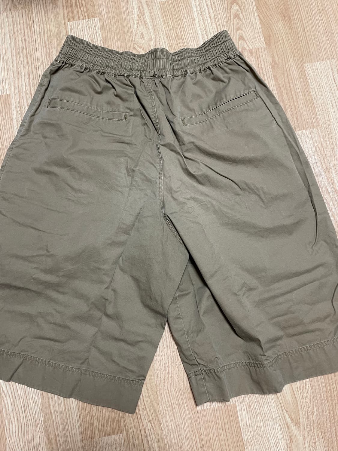 [S] (일괄판매) 유니클로U 배스킷볼 하프팬츠 베이지, 네이비 상품이미지4