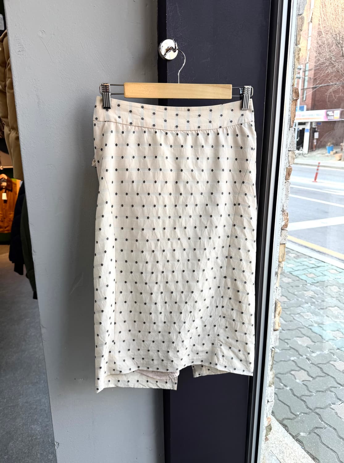 40/ 비비안웨스트우드 레드라벨 도트 백프릴 스커트 상품이미지2