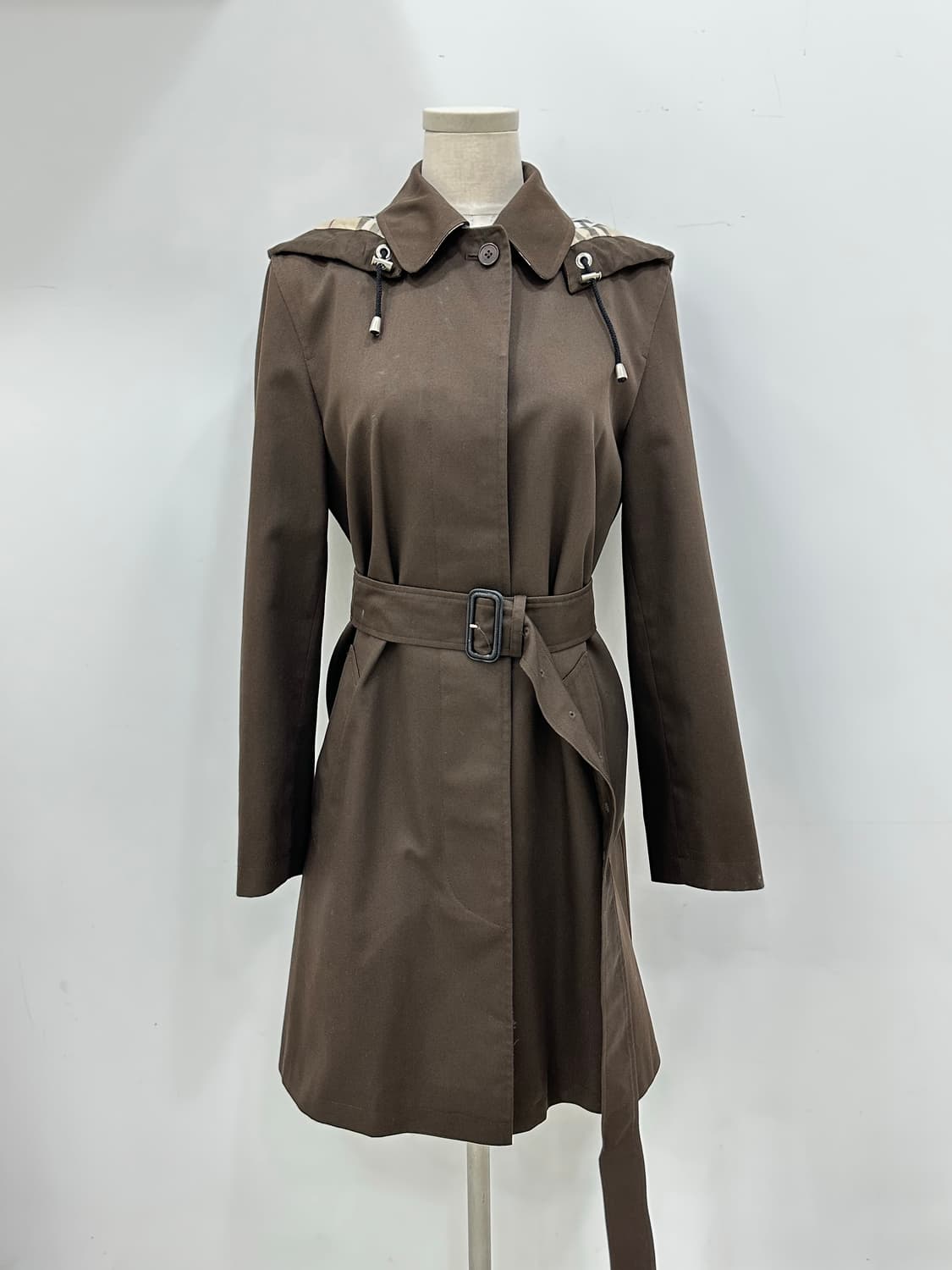 버버리 벨티드 트렌치코트 상품이미지1