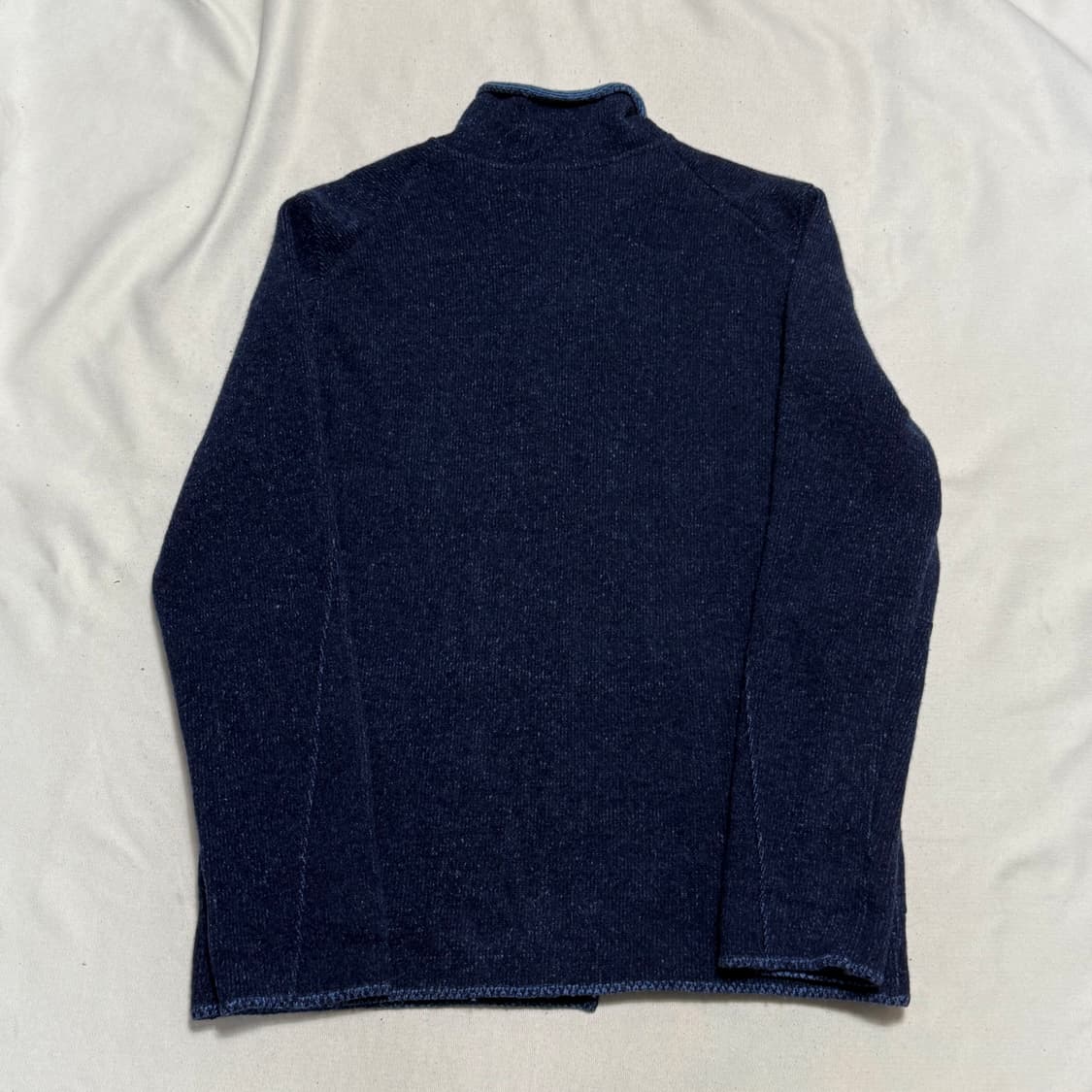 M 버버리 브이넥 네이비 카라 가디건 상품이미지3