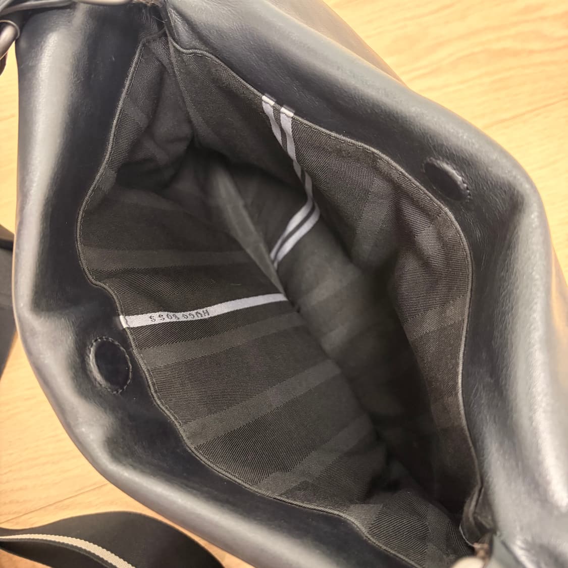 휴고 보스 남성 가죽 크로스백 숄더백 (가방) 상품이미지5