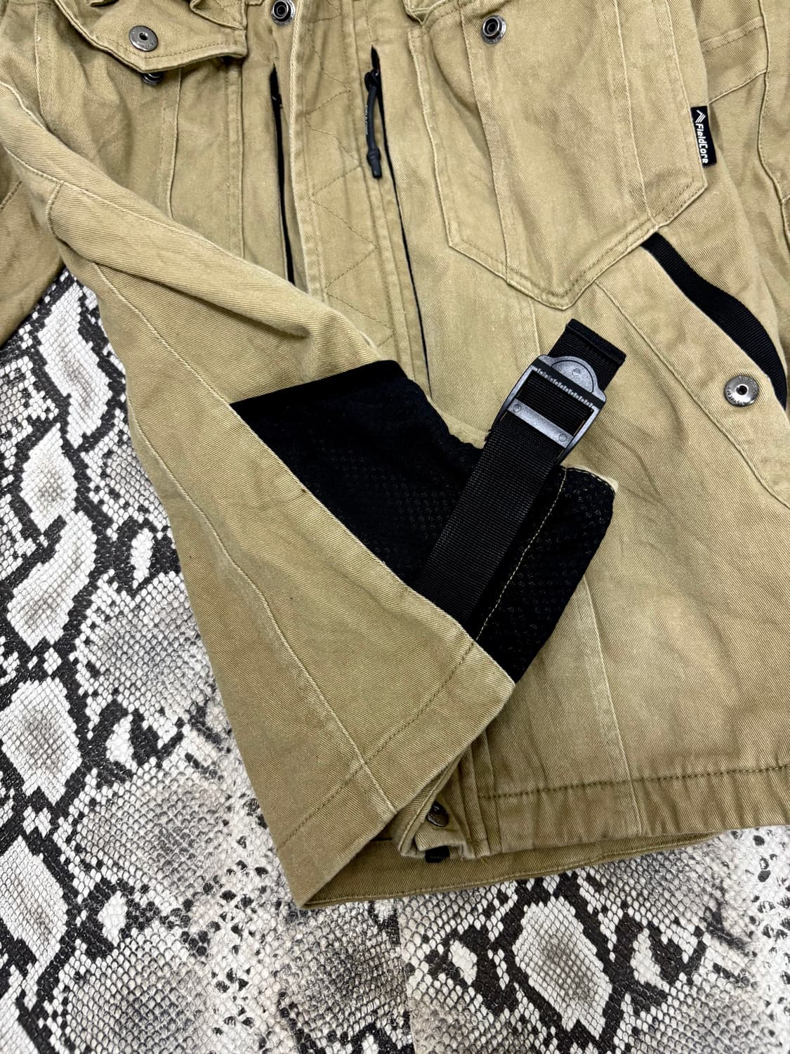 “FieldCore” Multi Pocket detail Jacket 상품이미지6