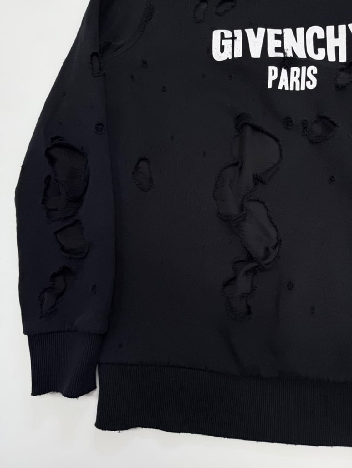 GIVENCHY 상품이미지3