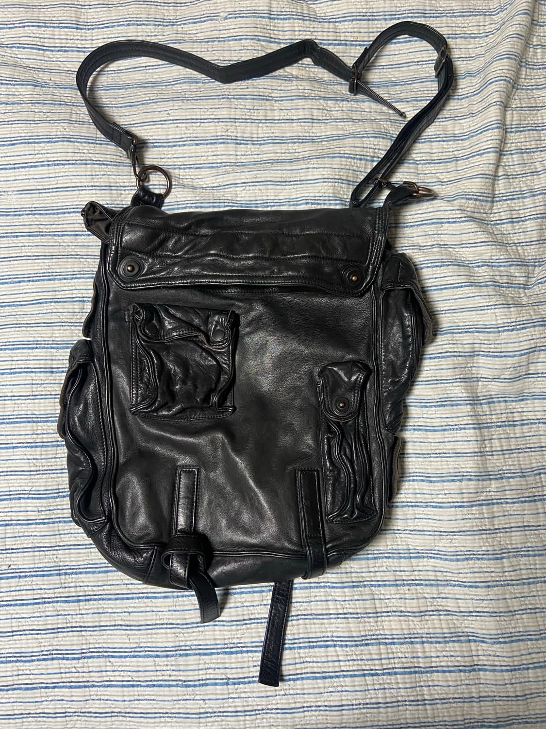 Julius leather messenger bag 상품이미지1