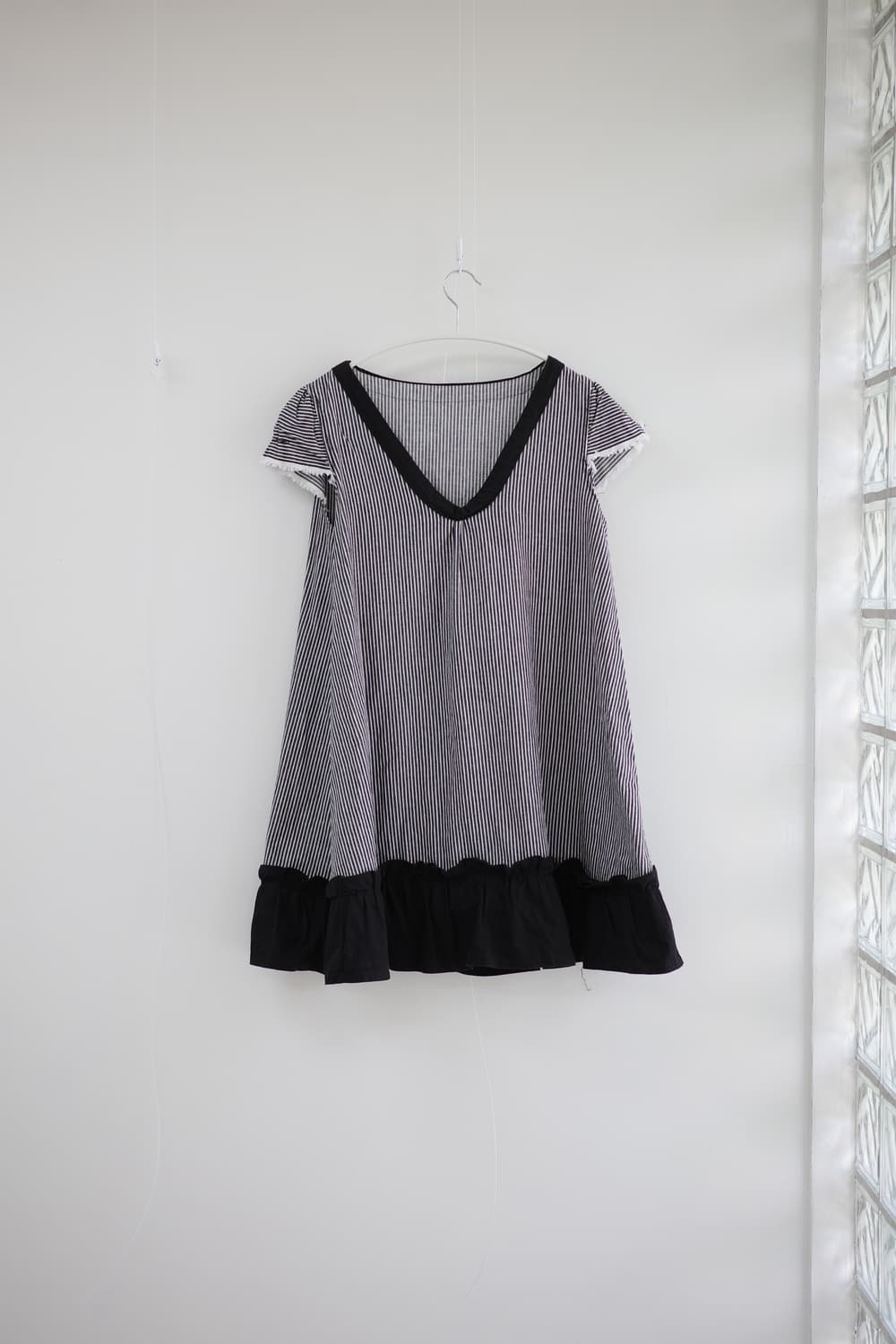 Stripped frill V-neck one-piece 상품이미지1