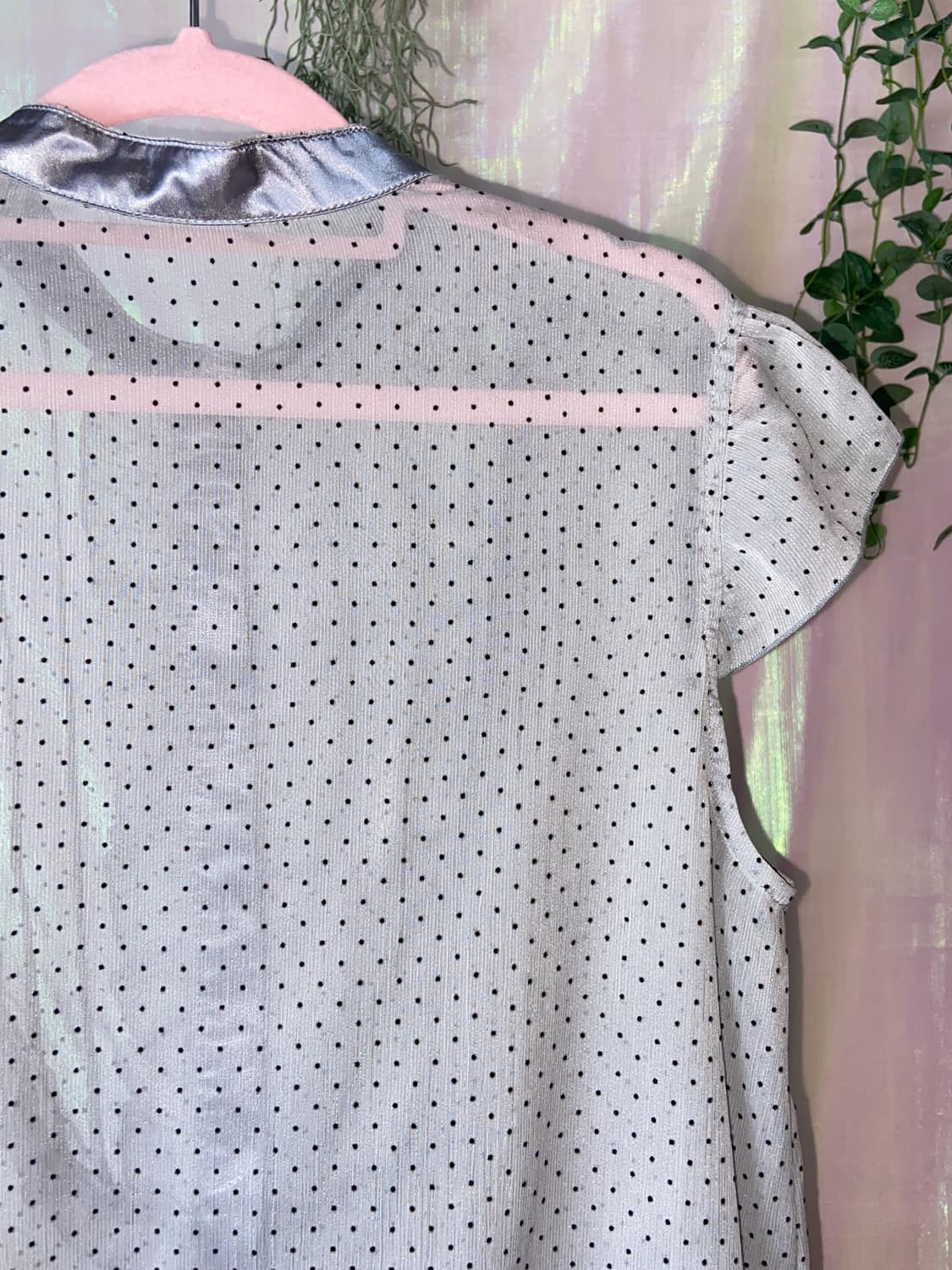 그레이 도트프릴 반팔블라우스  상품이미지3