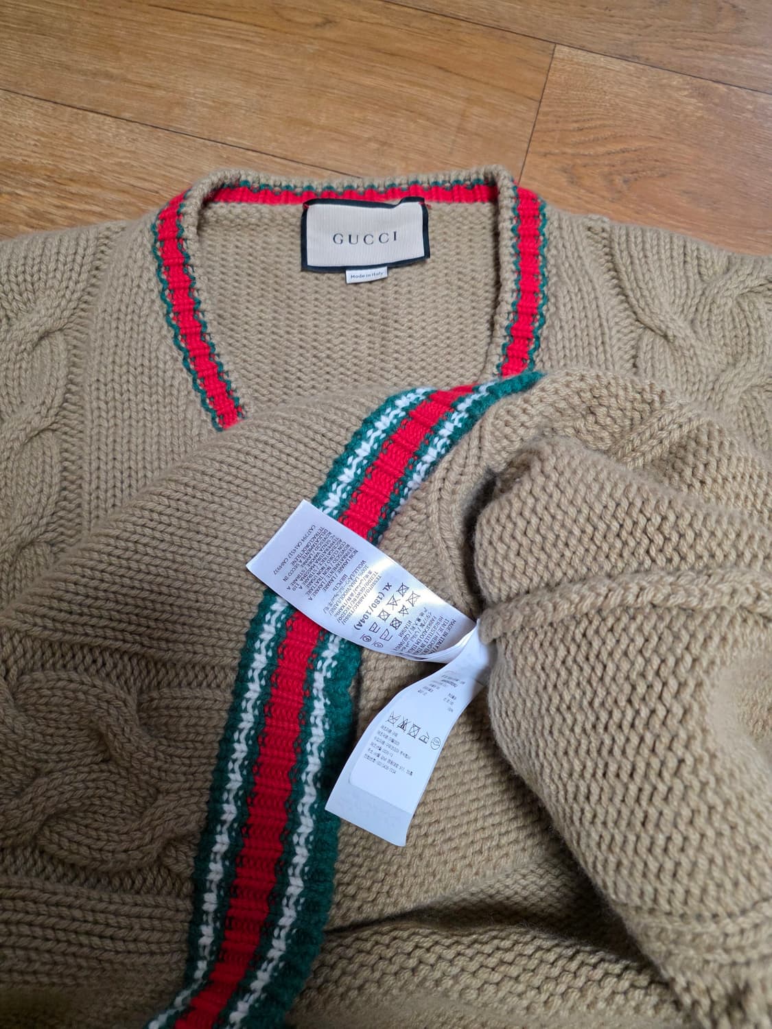 구찌 웹케이블 삼선 브이넥 니트 상품이미지2