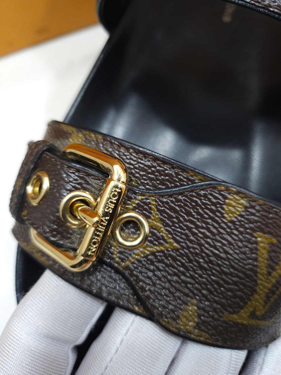 (240) 루이비통 봄 디아 플랫 컴포트 슬리퍼 상품이미지7