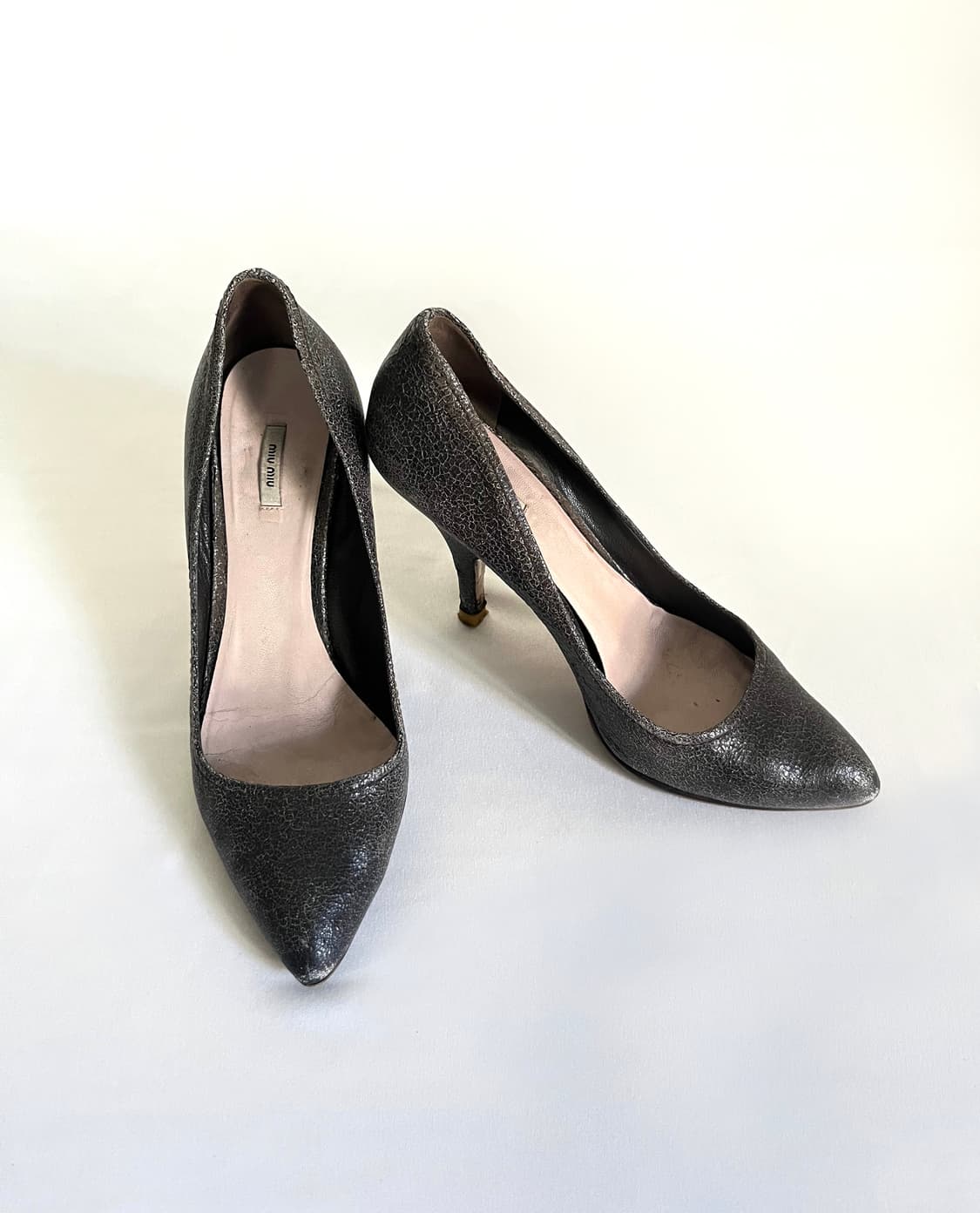 MiuMiu Cracked Leather heels 상품이미지1