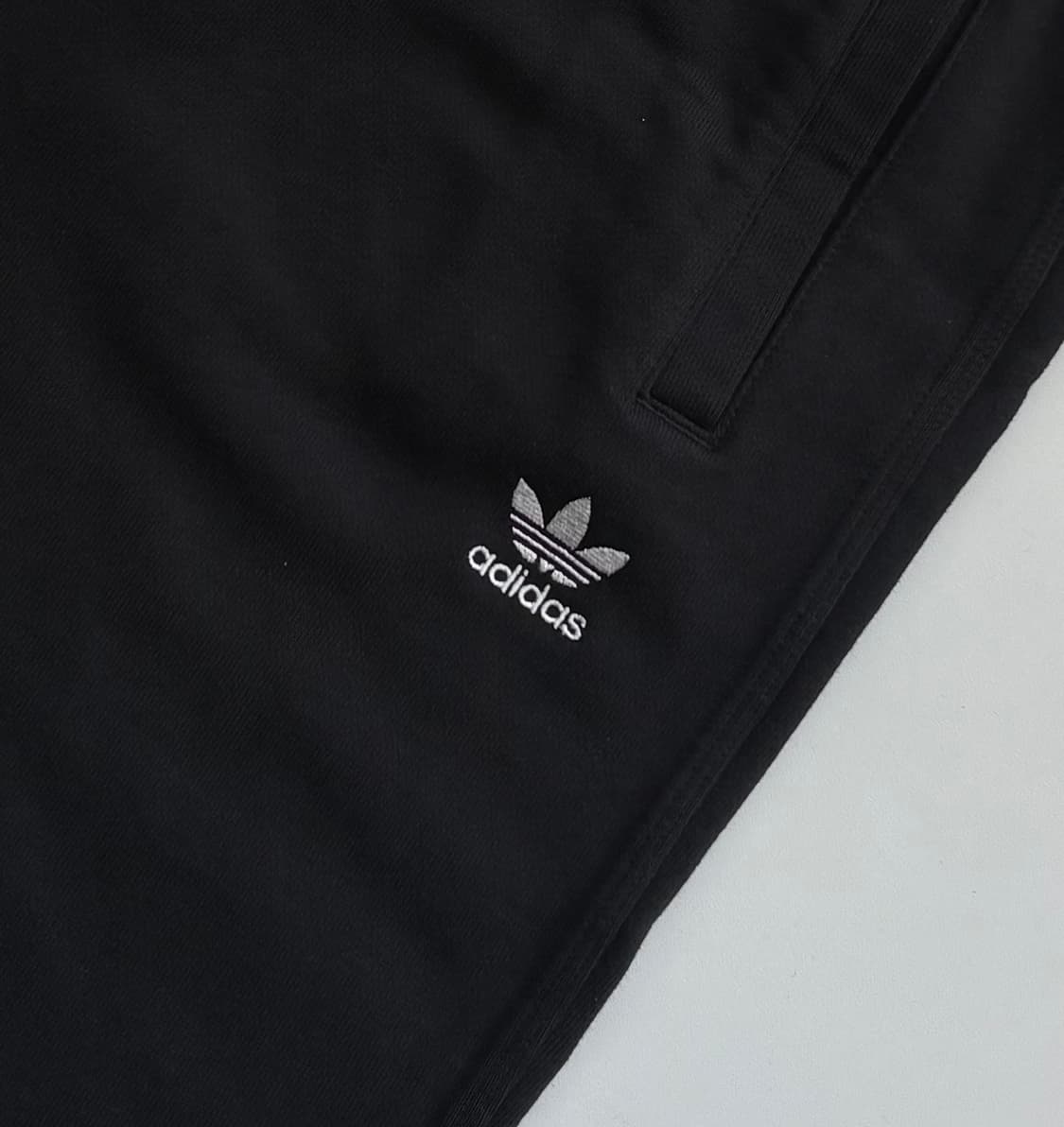 adidas 아디다스 에센셜 조거 팬츠 상품이미지3