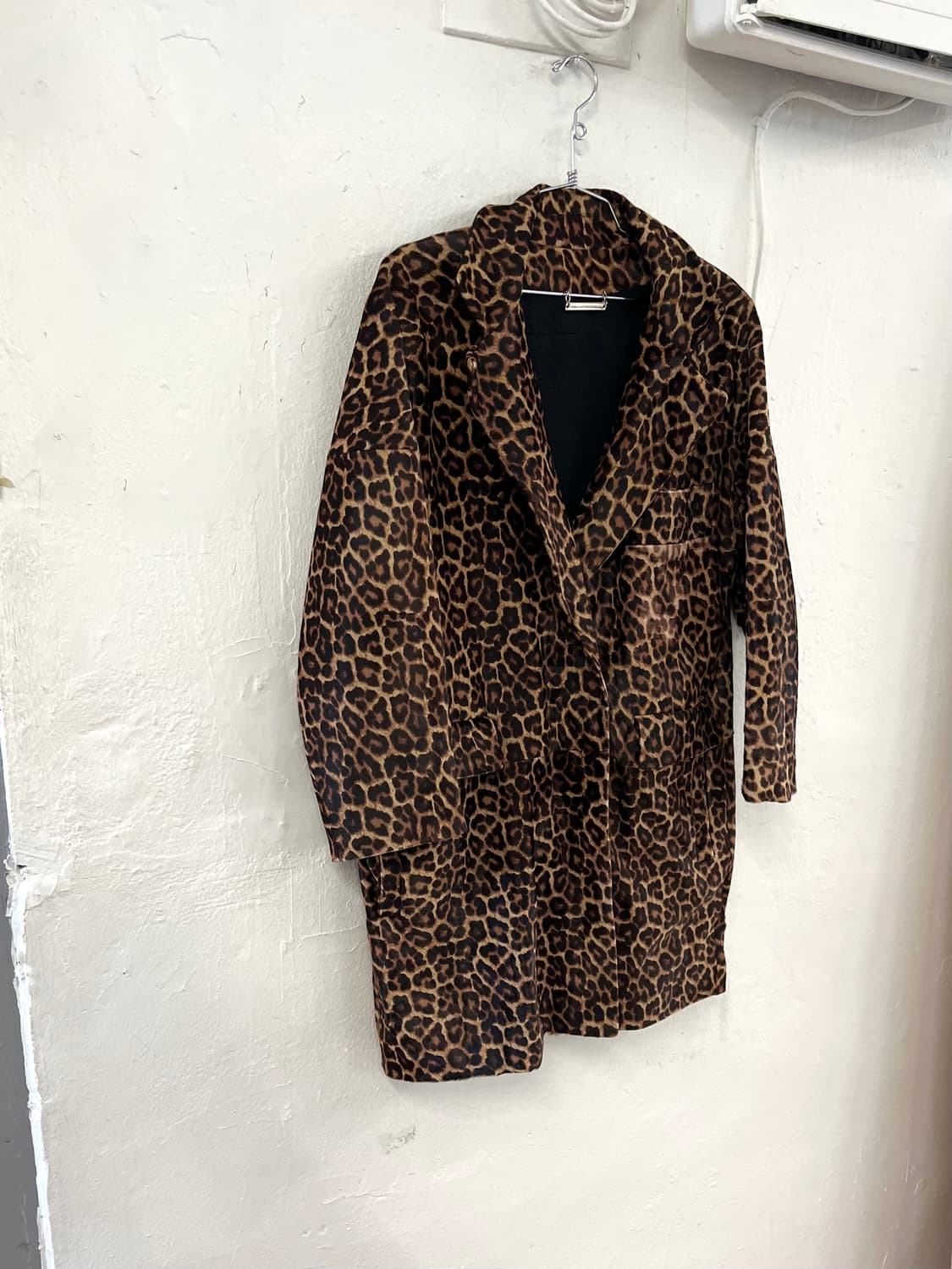 다이앤 본 퍼스텐버그 레오파드 송치 레더 코트 상품이미지2