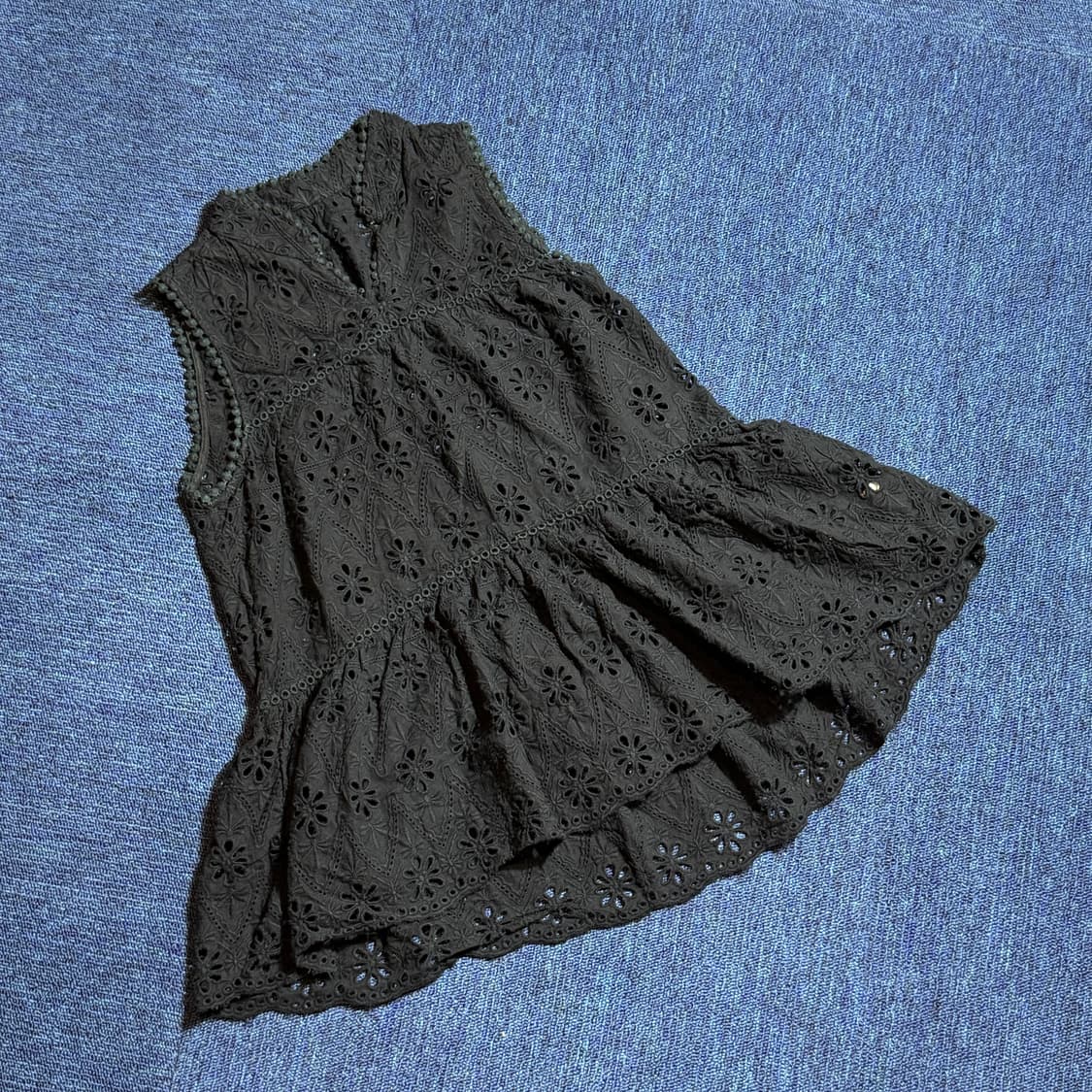 모리걸 블랙 민소매 프릴 원피스 상품이미지1