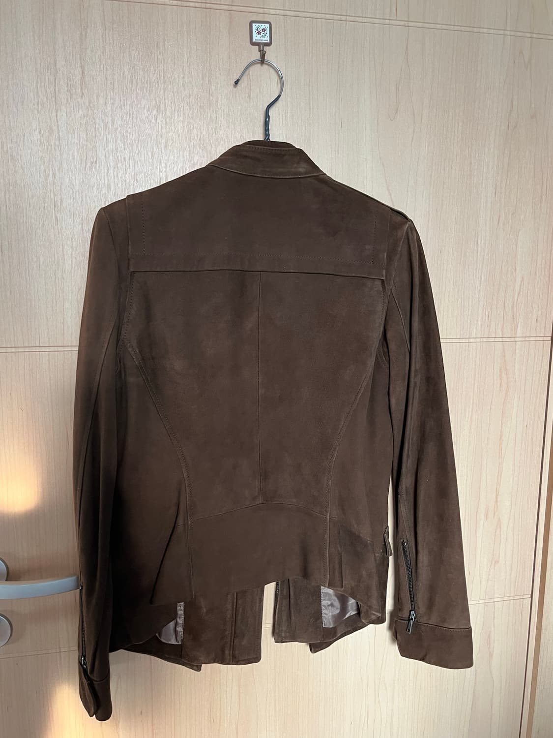 쉬즈미스 브라운 스웨이드 자켓 팝니다 상품이미지3