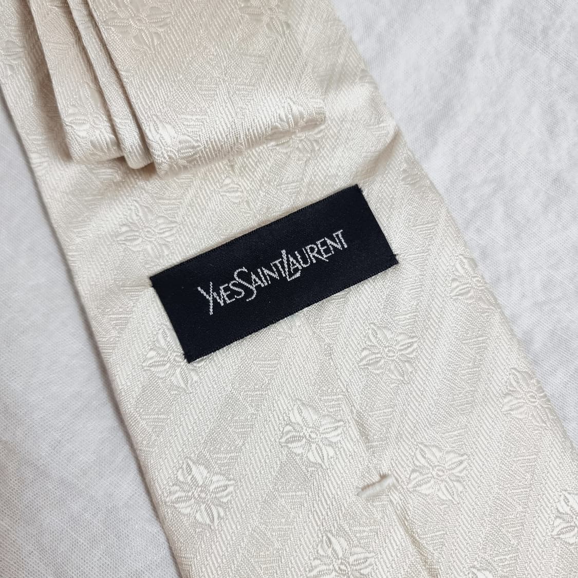 입생로랑 실크100% 넥타이 (상태최상/드라이완료) 상품이미지2