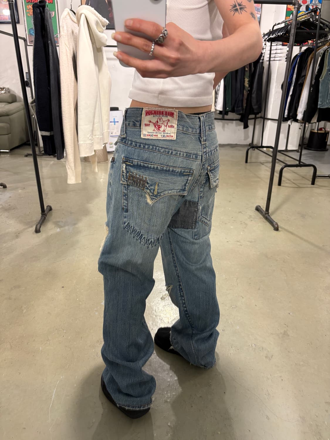 트루릴리전 빈티지 패치 데님팬츠 상품이미지2