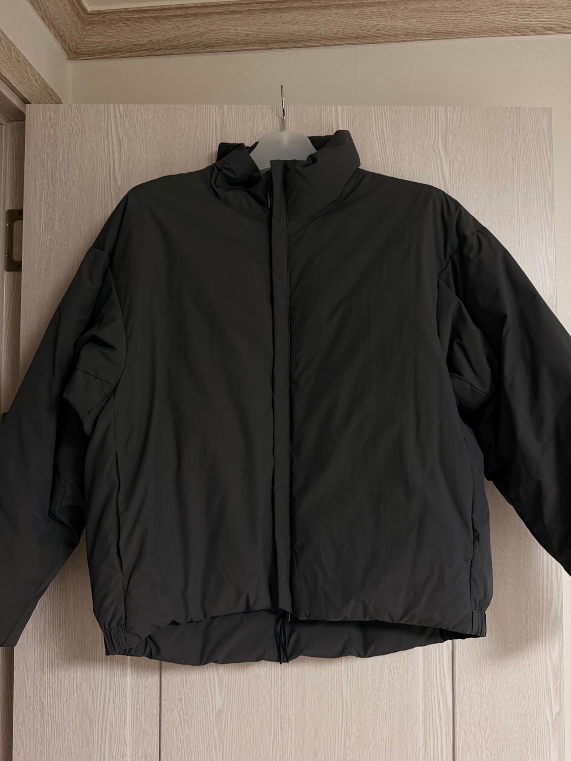 어나더오피스 Snowman Down Jacket (Graphite) 상품이미지1