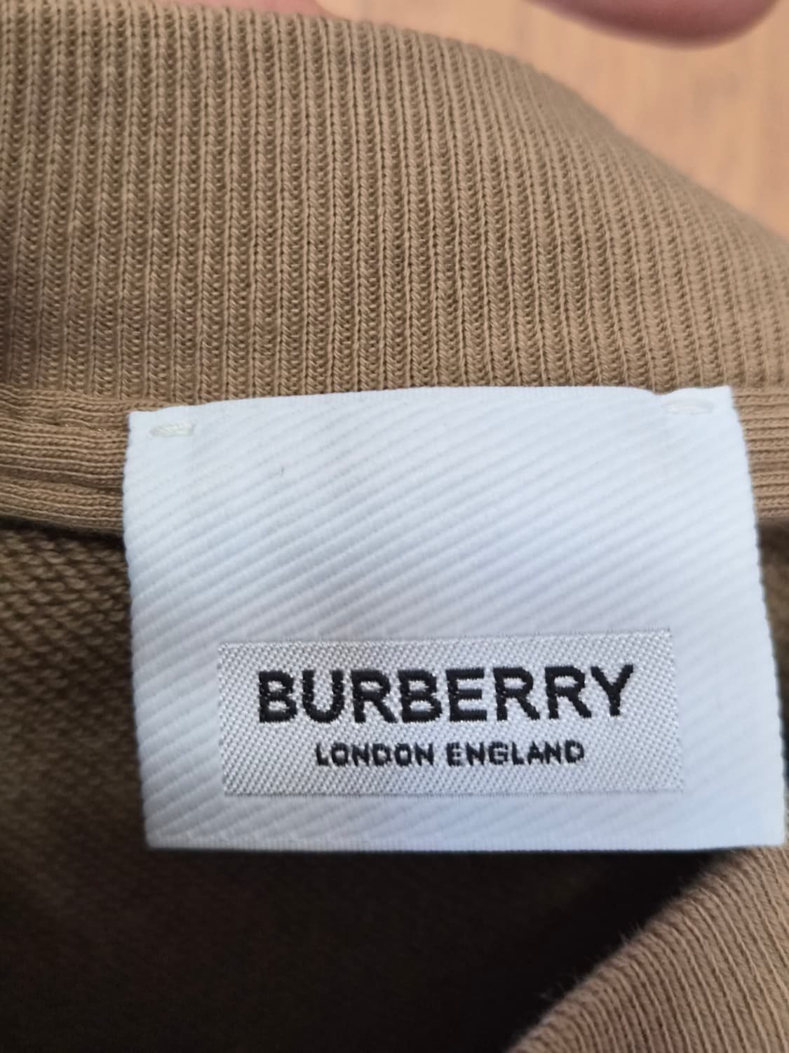 (정품) 버버리 TB로고 퀼팅 맨투맨 (명품 여성 티셔츠) 상품이미지3