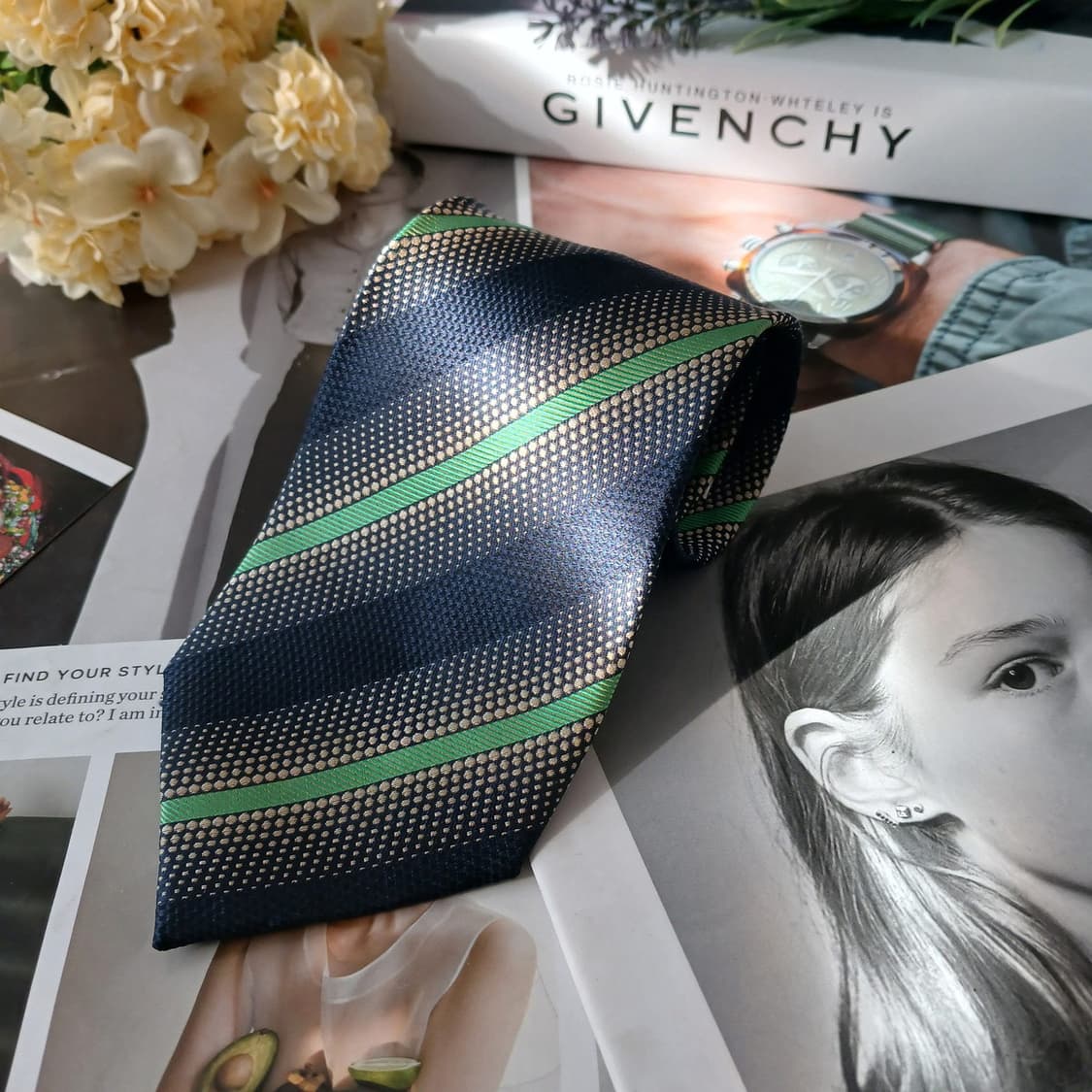 지방시 실크 네이비 스트라이프 넥타이 9.4cm A+등급 A19069
 상품이미지2