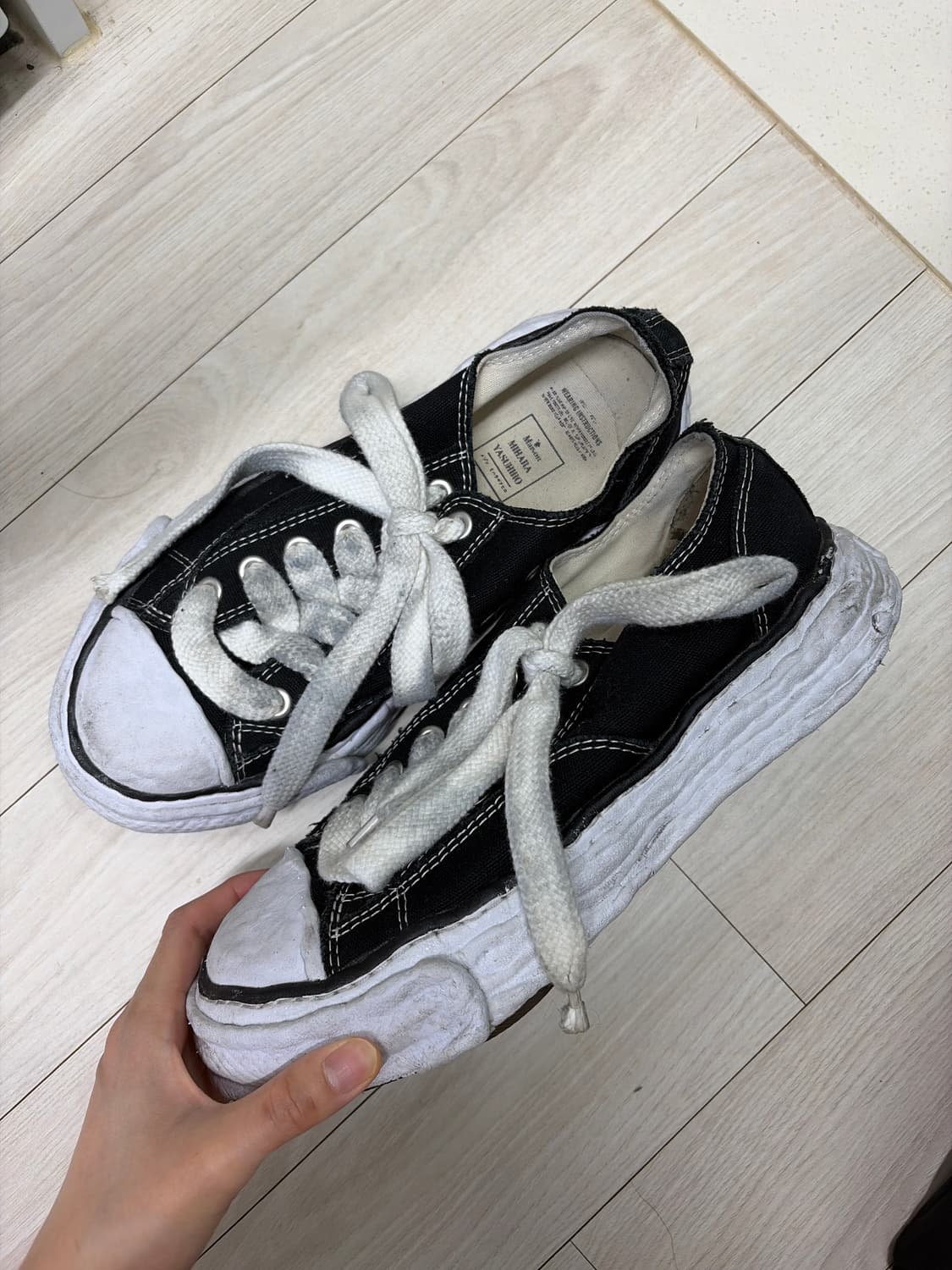 메종 미하라 야스히로 피터슨 OG 솔 캔버스 로우 스니커즈 블랙 상품이미지2