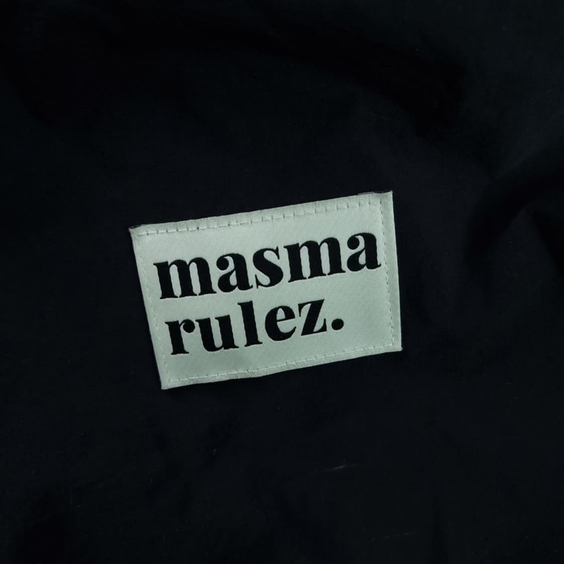 [마스마룰즈] 로고 패치 크로스백 블랙 M18875 상품이미지7