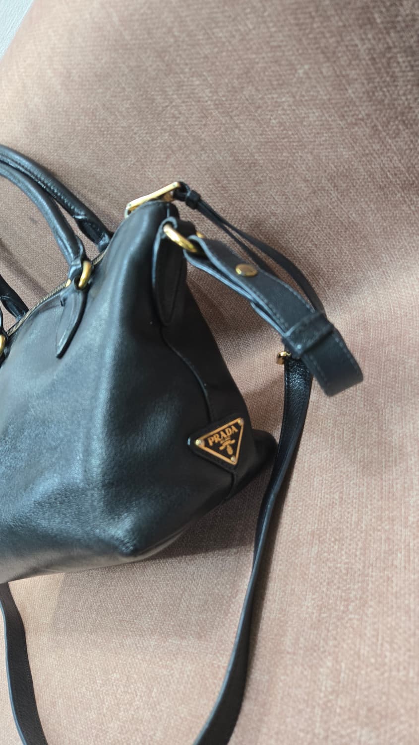 프라다 정품 카프 블랙 레더 토트백 겸 숄더백 상품이미지3