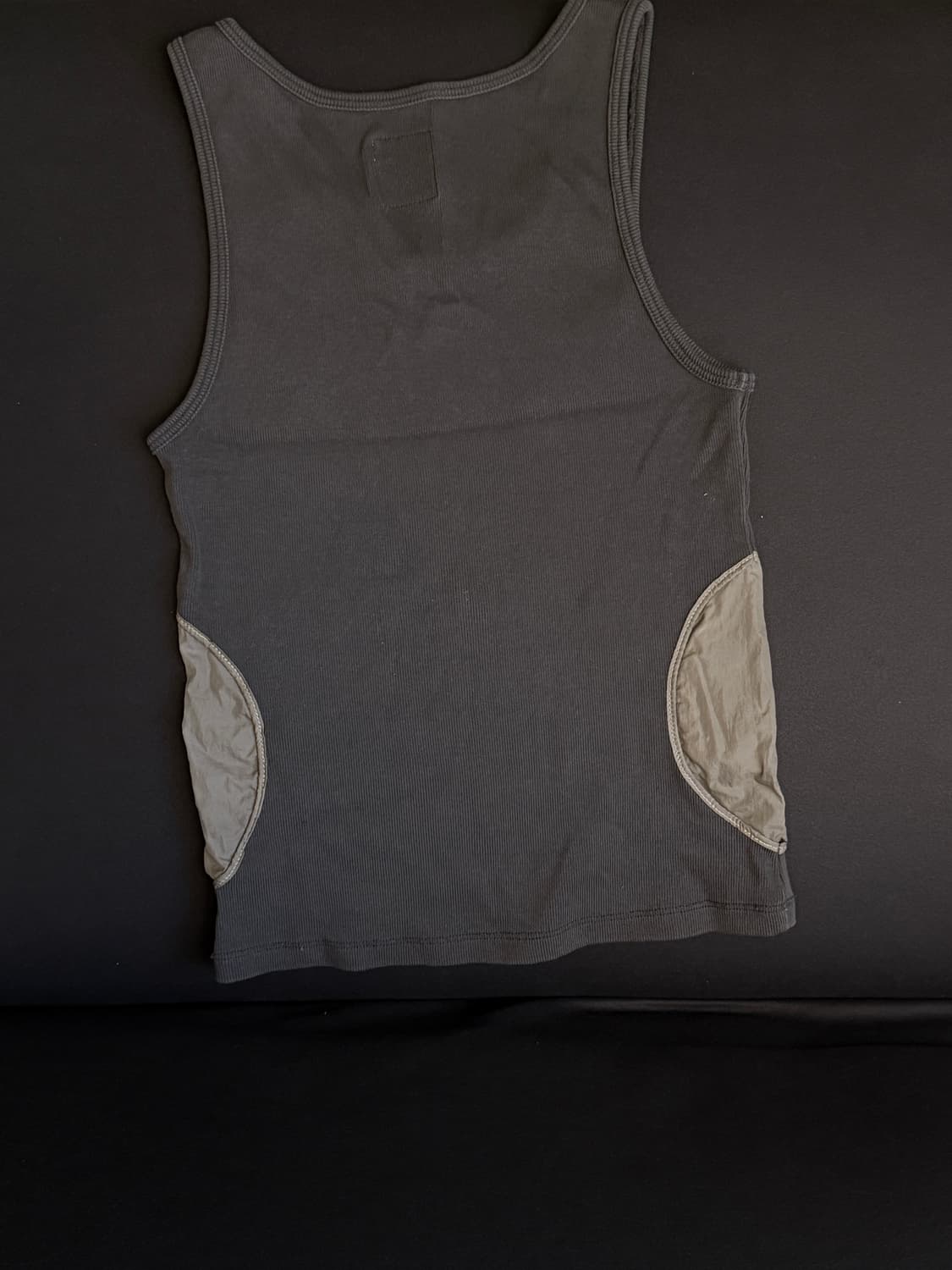 코이세이오(스마트어반유즈풀) 사이드 서클 슬리브리스 나시 상품이미지2