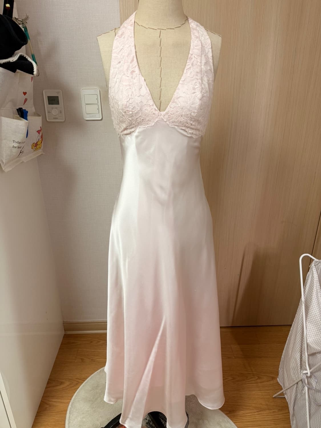 미러 팔레 핑크 레이스 홀터넥 실크 롱 원피스 셀프웨딩스냅브라이덜샤워 상품이미지6