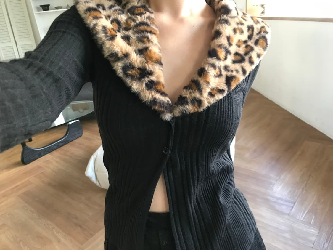 vintage pattern fur cardigan 상품이미지1