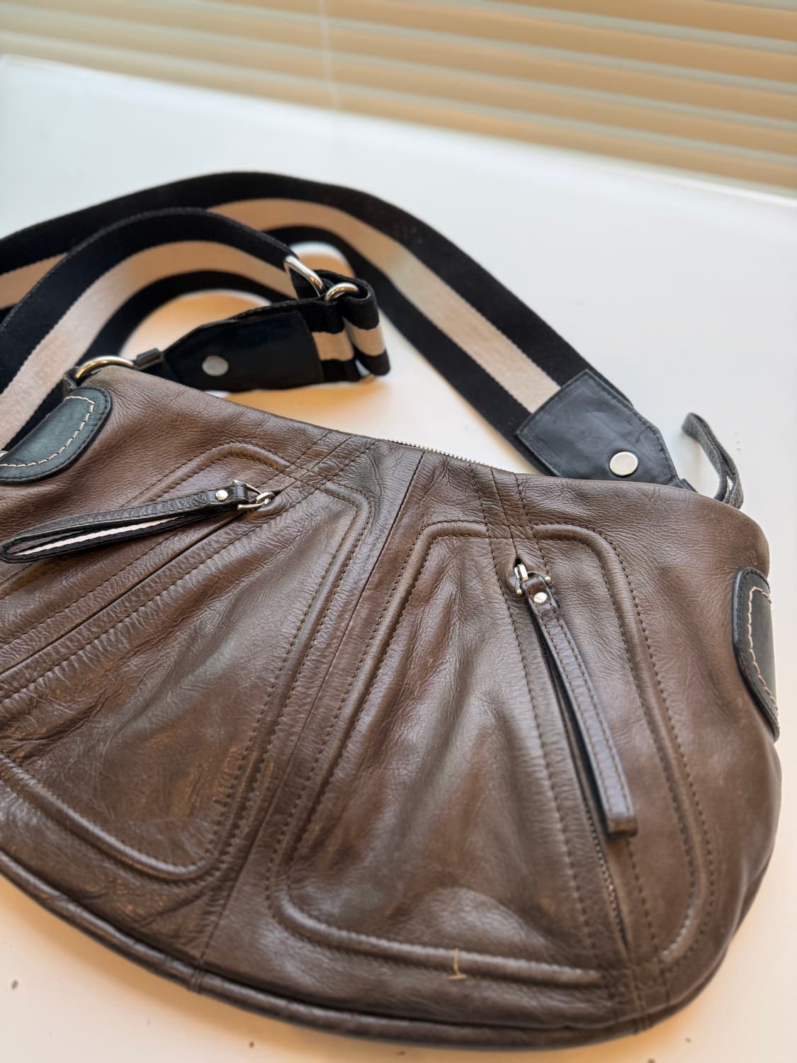 발리 크로스백 상품이미지3