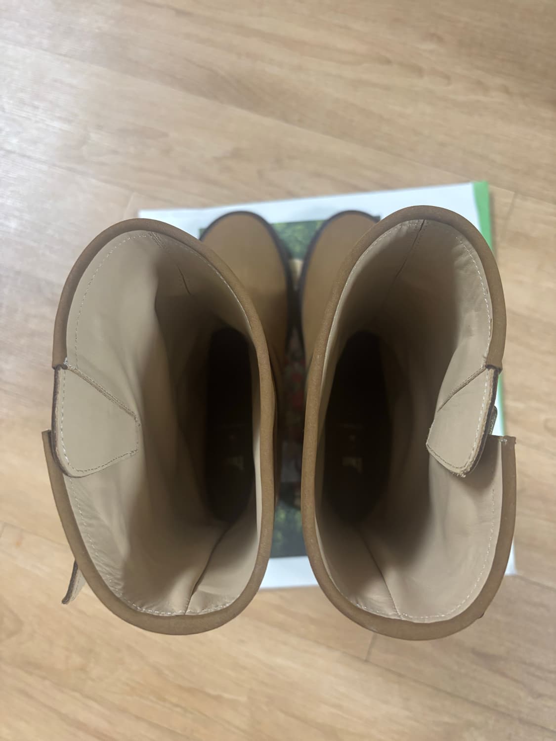 HOWUS Firenze 부츠 새상품 230사이즈 정가 349,000원 상품이미지9