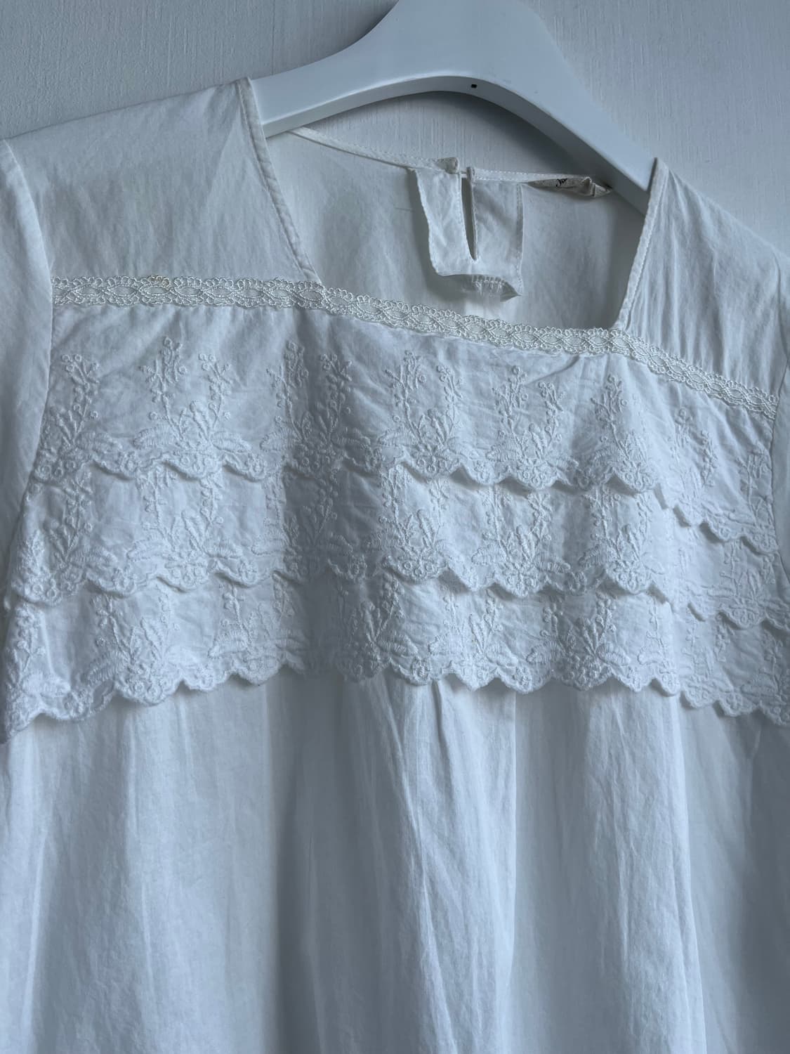 물결 레이스 블라우스 상품이미지2