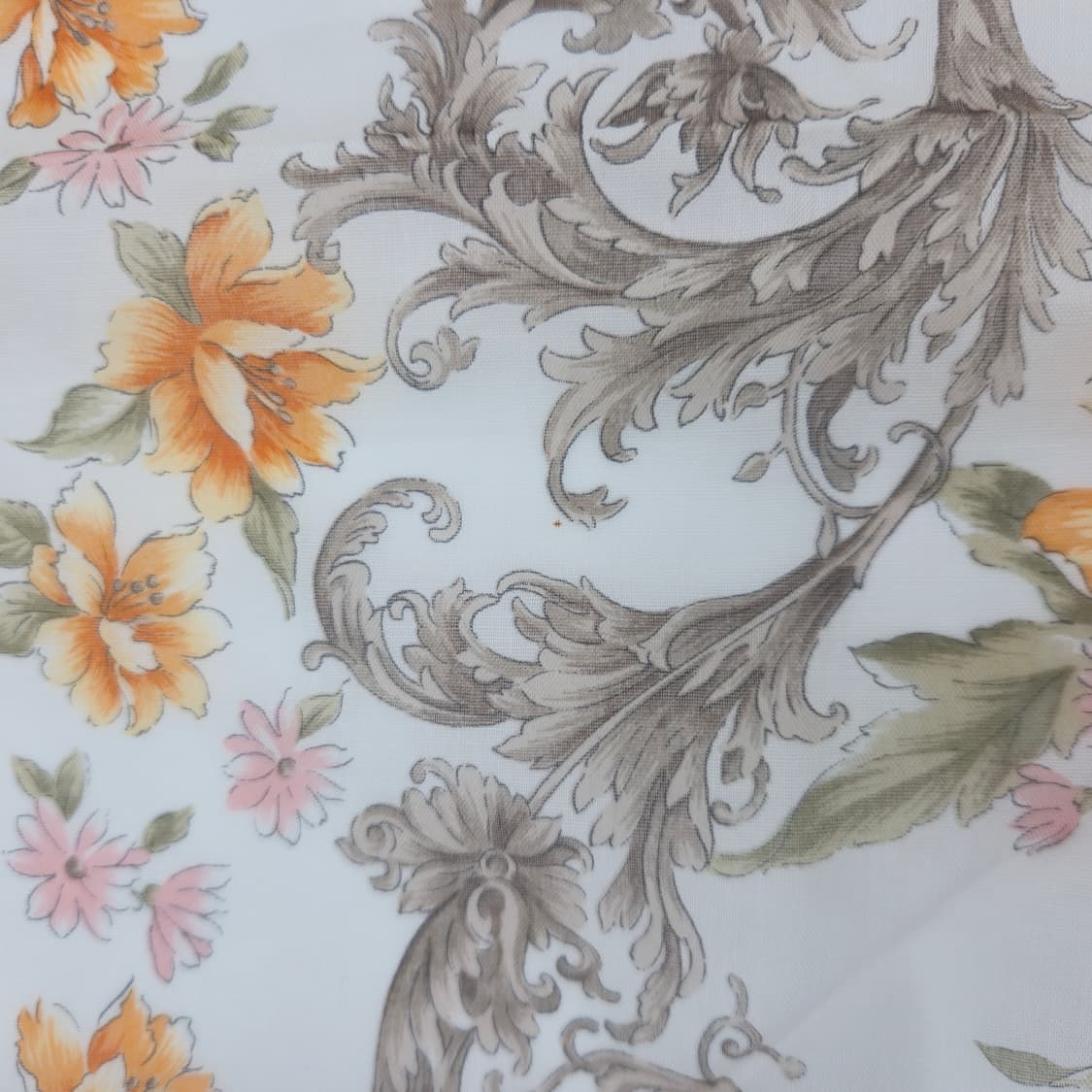 CELINE 셀린느 손수건 스카프 [JRCFSB11735-116-3] 상품이미지8