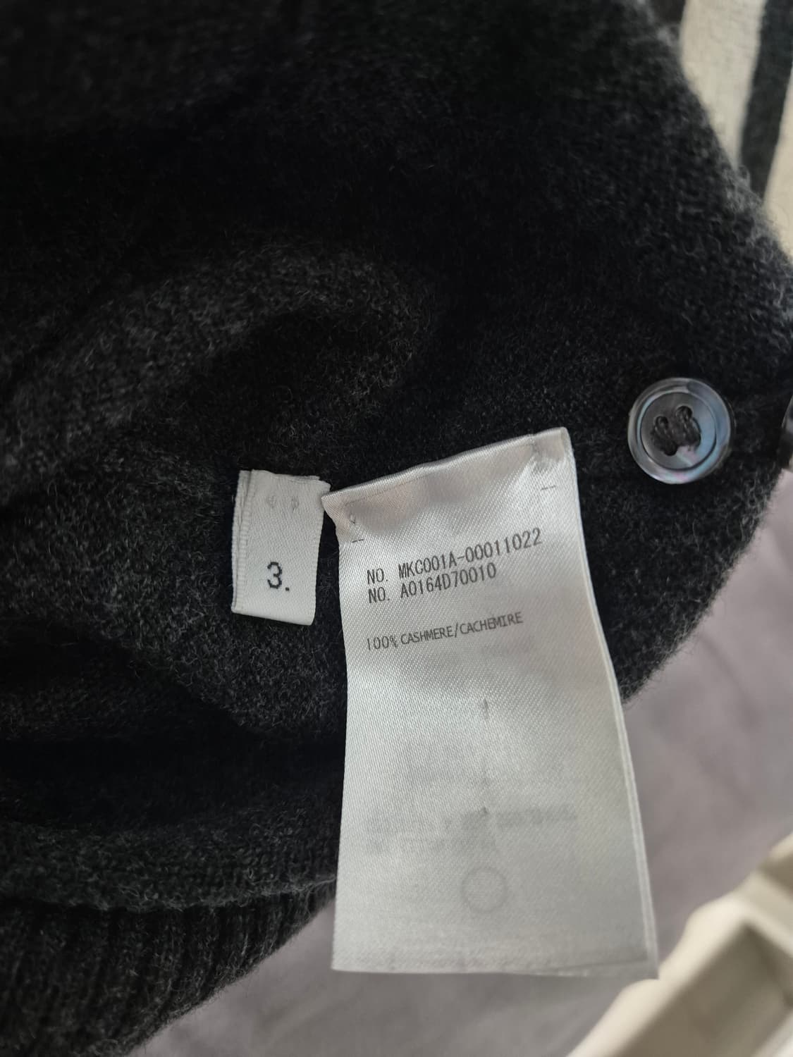 톰브라운 캐시미어 가디건 상품이미지4