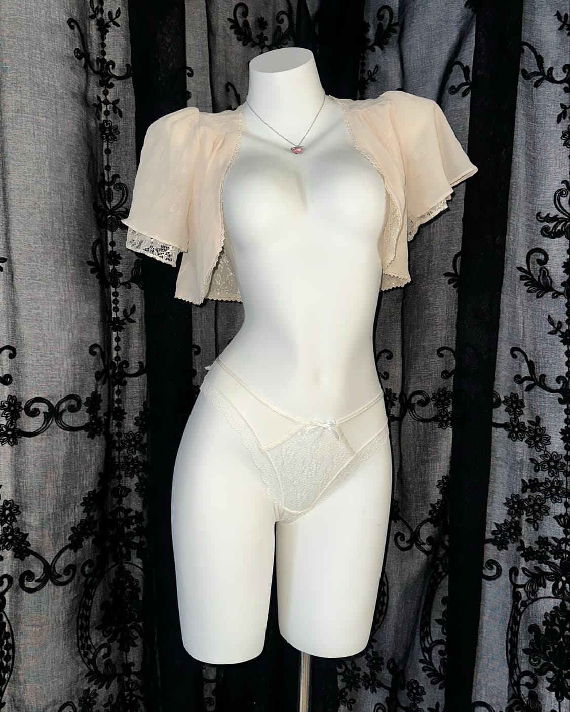 BE lace trim cropped bolero 상품이미지1