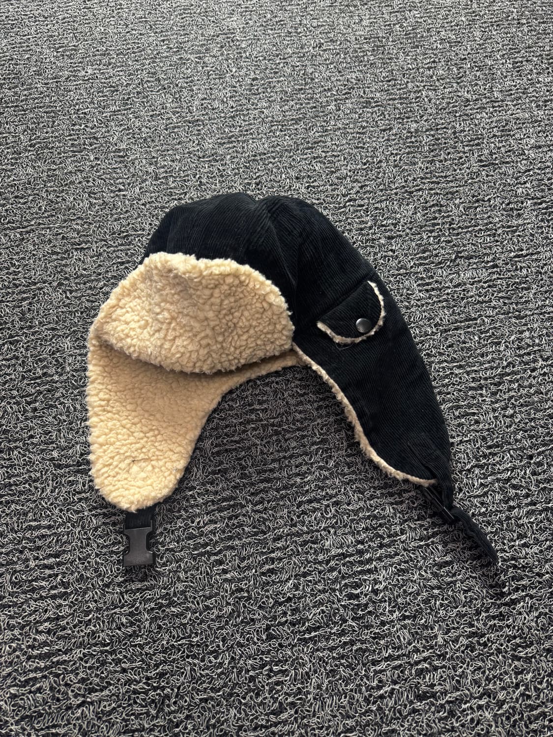 아웃도어 프로덕트 코듀로이 이어플랩 트루퍼햇 1383 상품이미지2