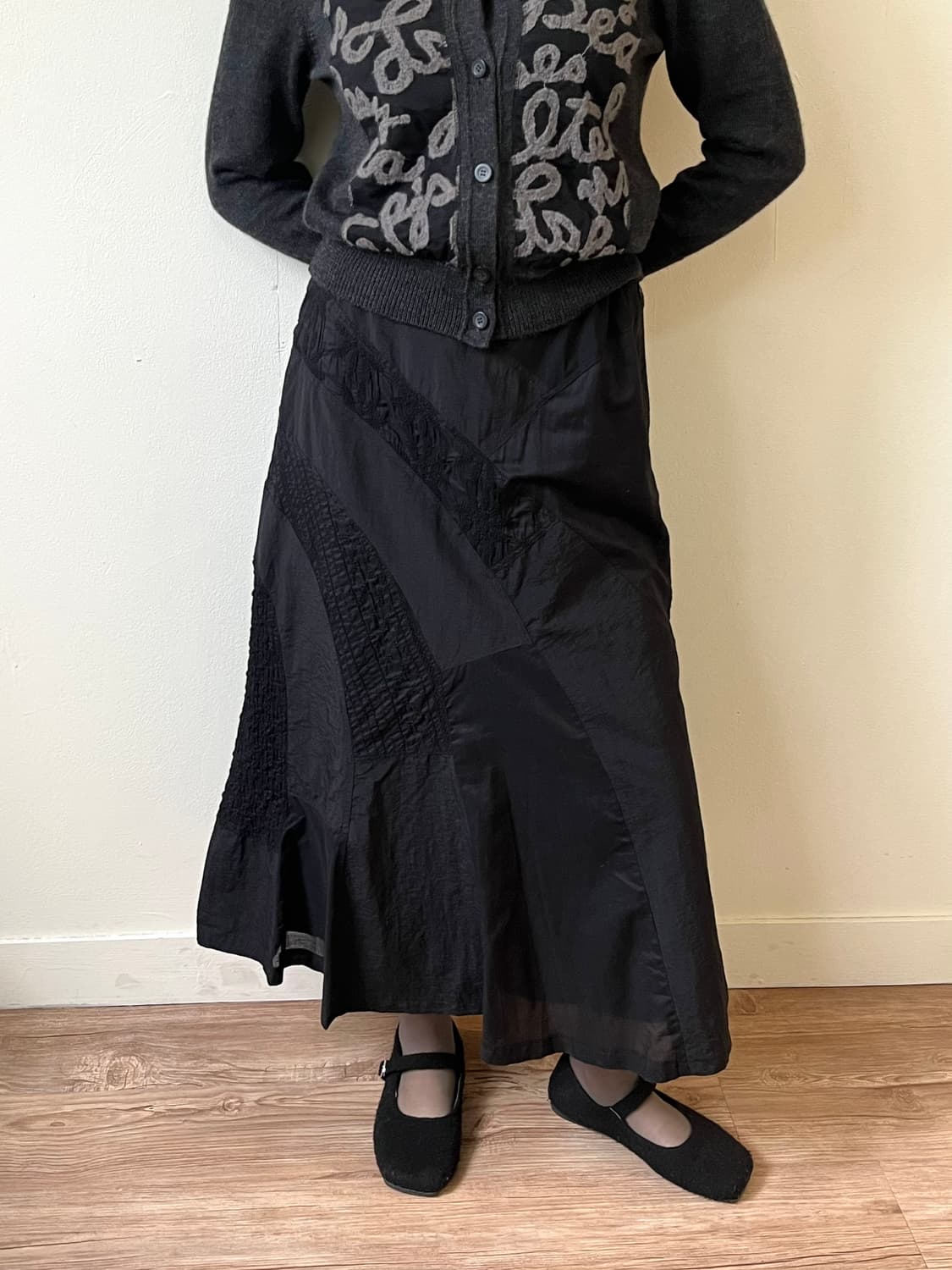 filo e filo 블랙 자수 롱 스커트 상품이미지4