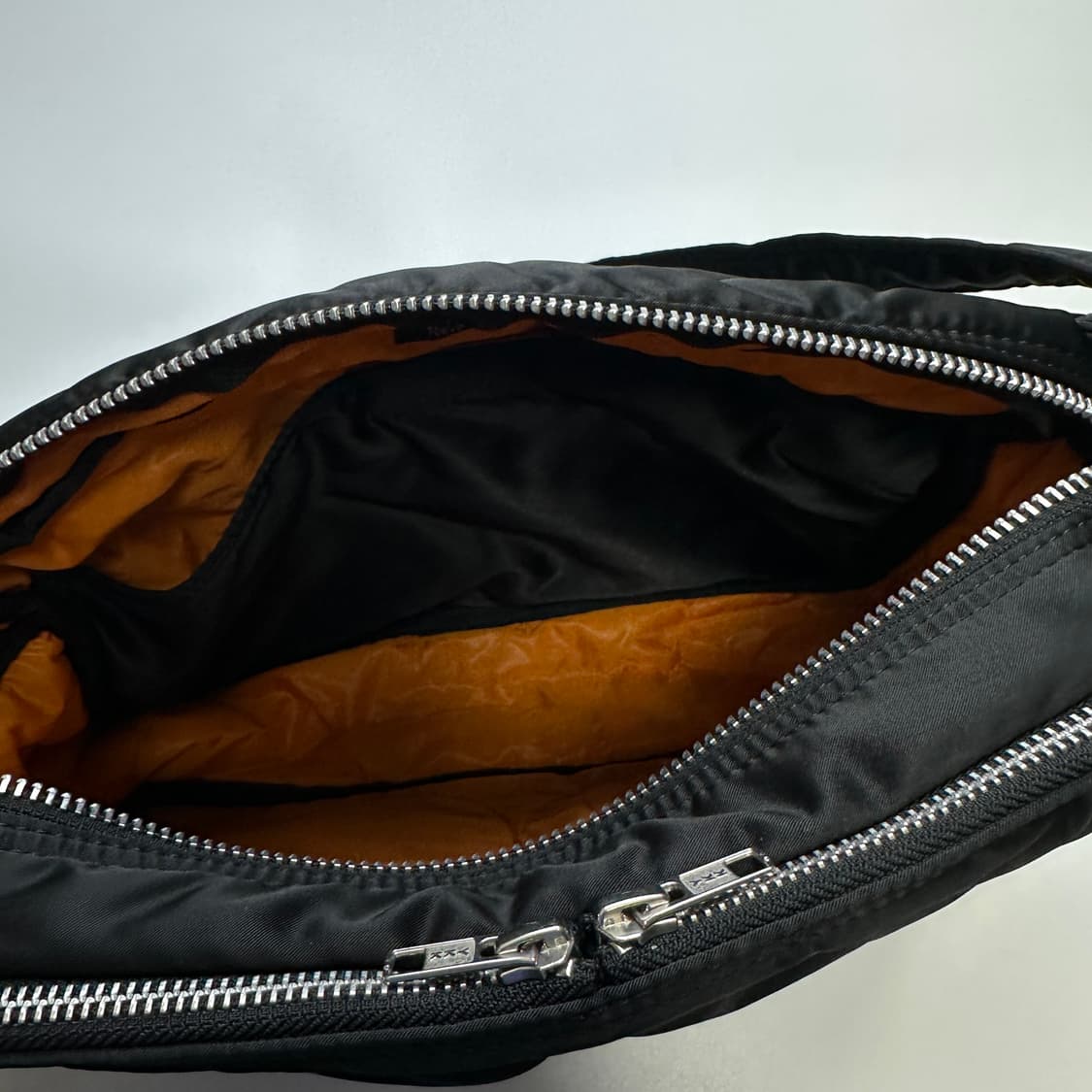 PORTER TANKER SHOULDER BAG (L) 포터 탱커 숄더백 상품이미지8