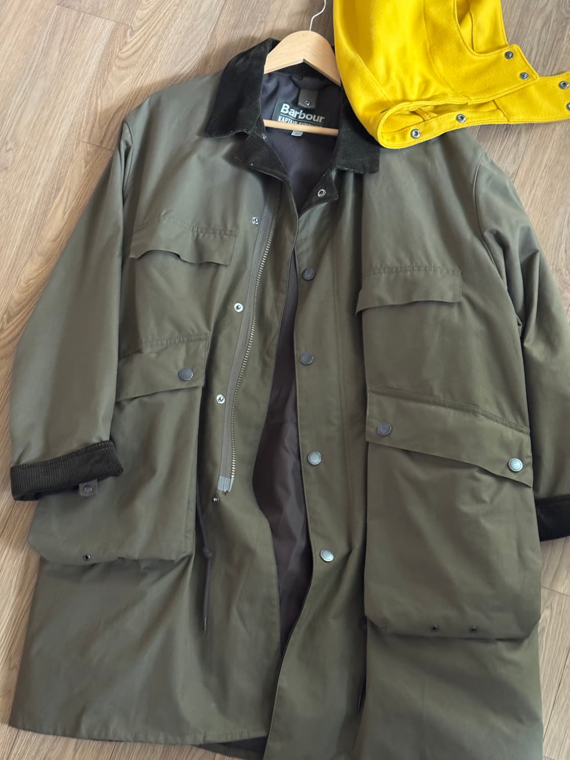 캡틴선샤인 바버 필드코트 40 새상품 판매합니다 상품이미지1