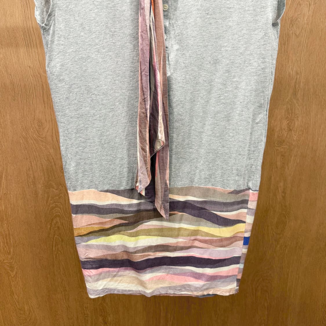 폴스미스 스카프 슬리브리스 배색 보더 스트라이프 패턴 디테일 그레이 상품이미지5