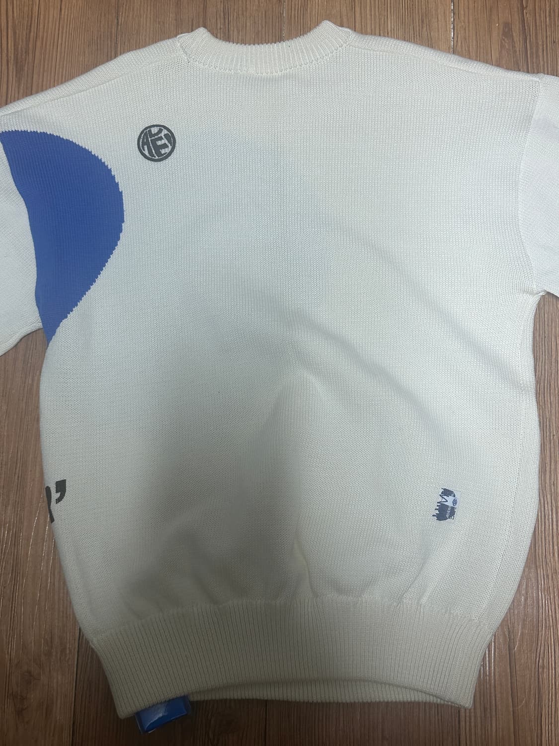 아더에러 니트 상품이미지3