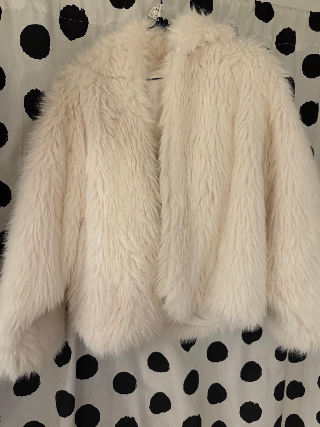 화이트 후드 퍼 자켓 상품이미지1