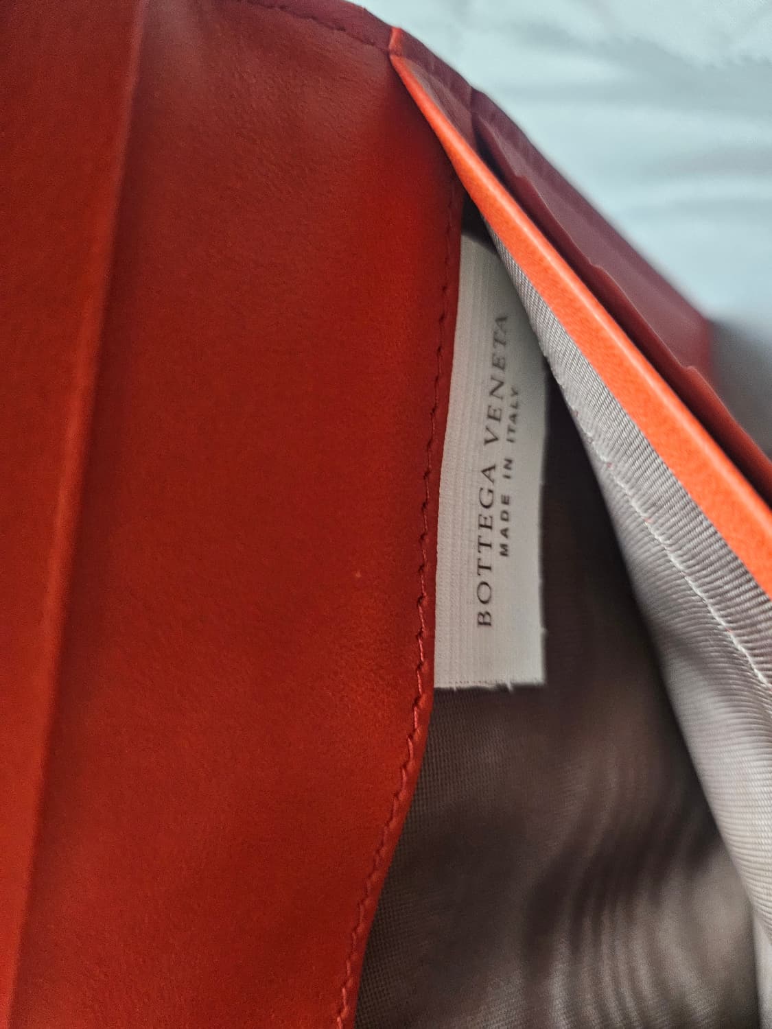 보테가 장지갑 빨검  한정판 상품이미지6