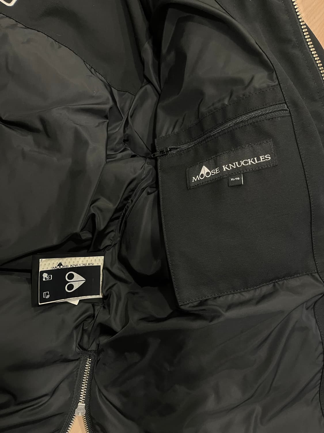 무스너클 블랙 패딩 xl  상품이미지4