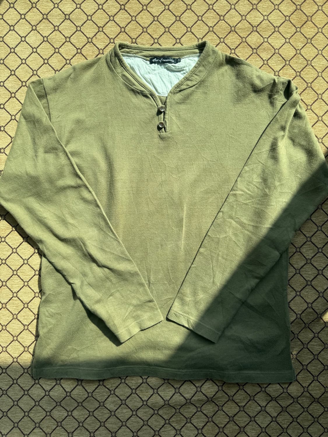 카키 넥 디테일 티셔츠 상품이미지2